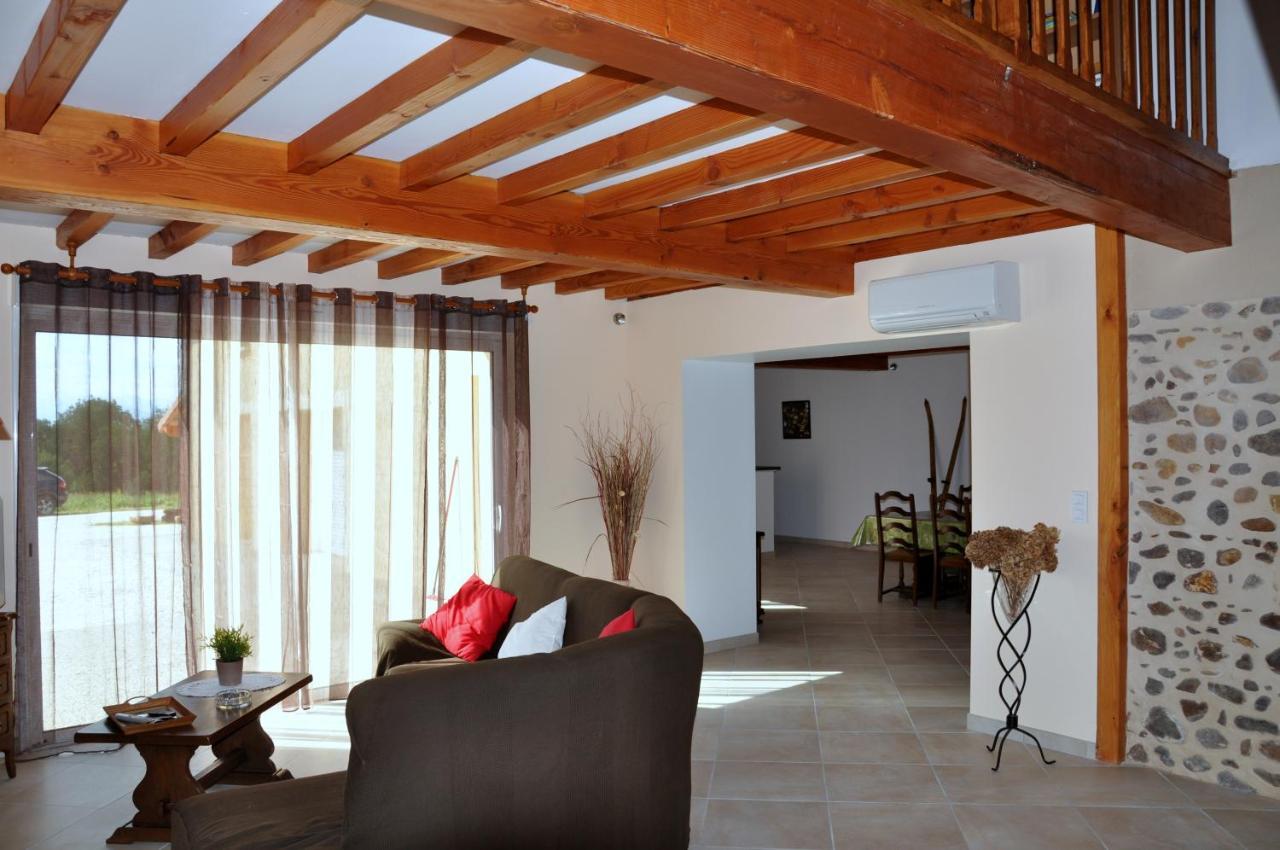 Gite Chez Antonin Villeneuve-Lecussan Exterior photo